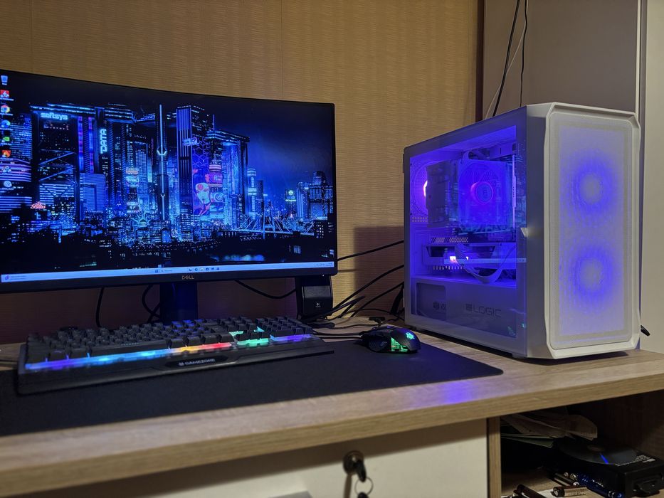 PC do gier / wydajna stacja robocza Ryzen 7 5800x 32 gb ram rx9060 xt