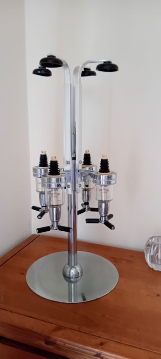 Porta garrafas em inox