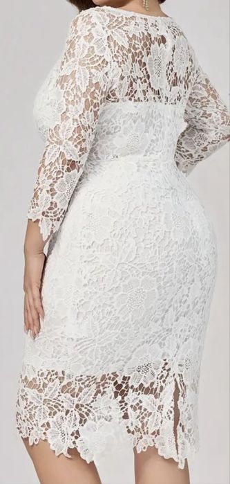 Piekna koronkowa sukienka PLUS SIZE