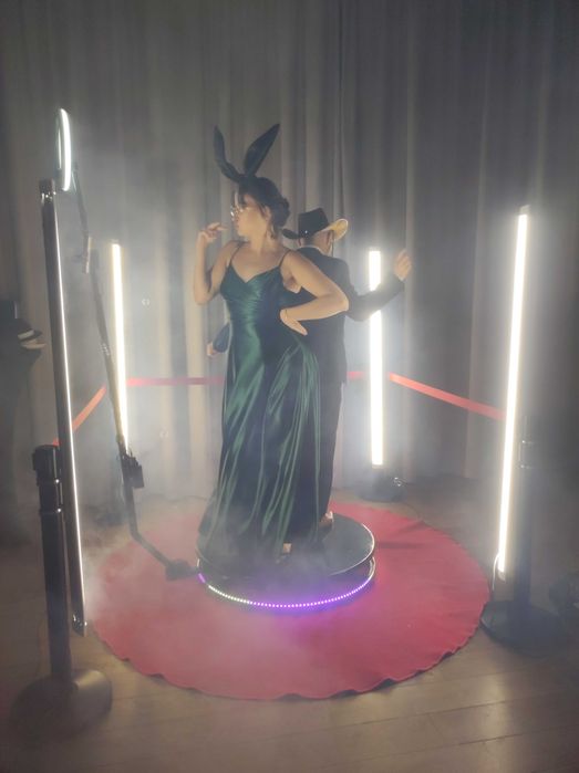 Fotobudka 360 - Zaskocz gości / Wesela / 18nastki / Eventy firmowe