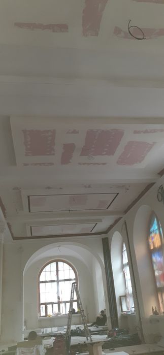 Szpachlowanie malowanie GK.