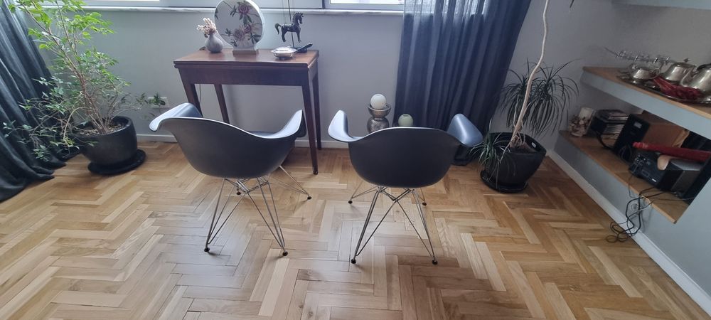 Conjunto de cadeiras replica Eames