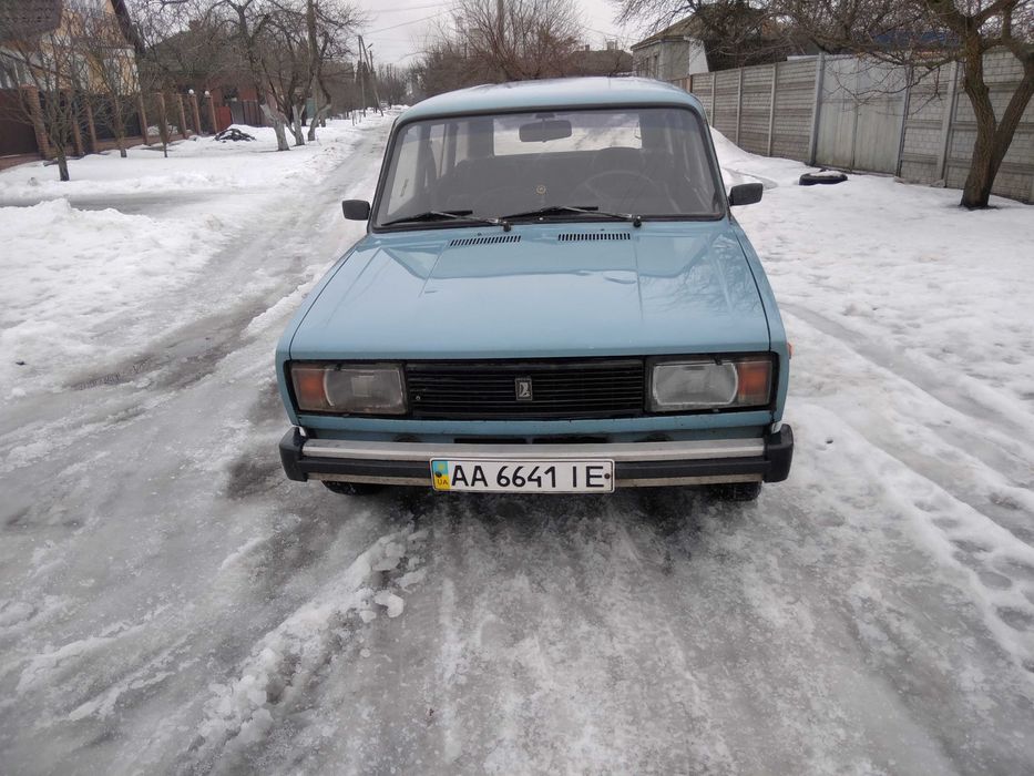 Продам ваз-2104..