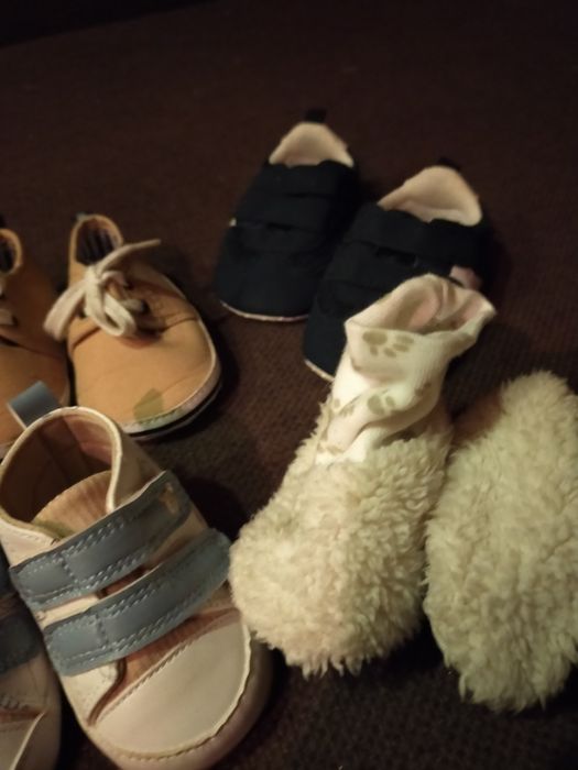 Buty Buciki trampki kapcie noworodek skarpetki niemowlak