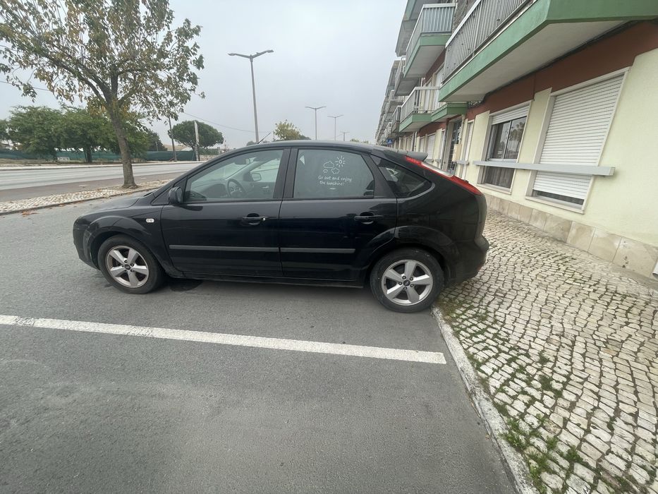 Ford focus 1.4i — photo 3