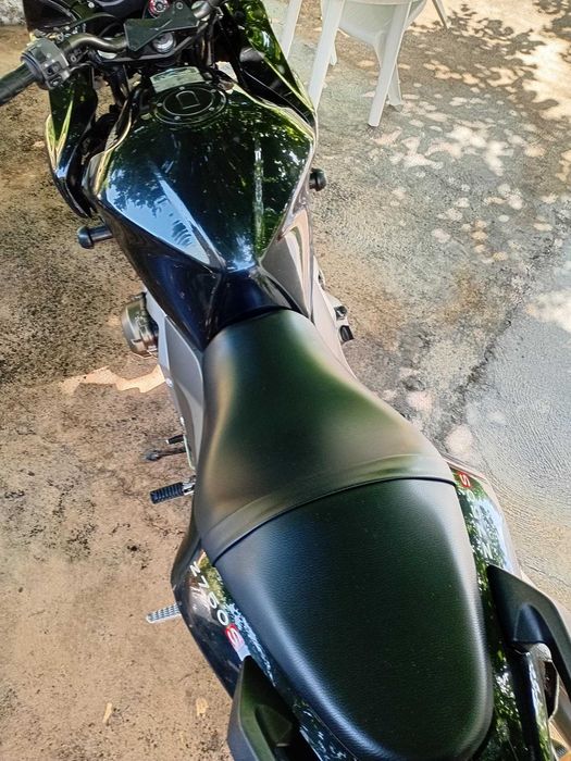Kawasaki Z750S em bom estado