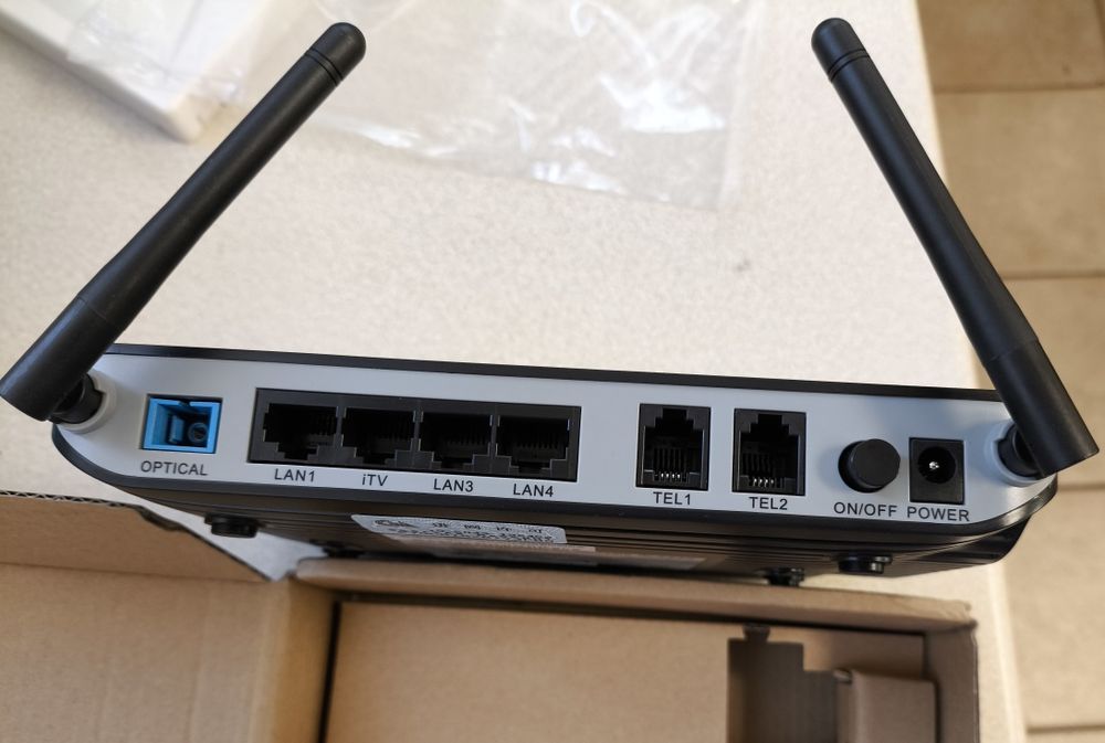 Router Huawei EchoLife HG8245 GEPON