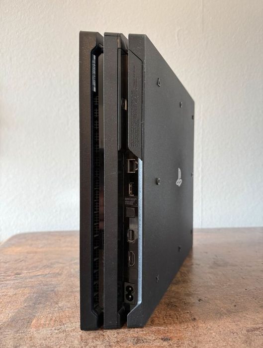 Sony PlayStation 4 PRO