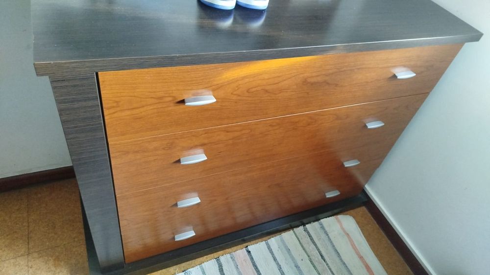 Cómoda madeira 4 gavetas