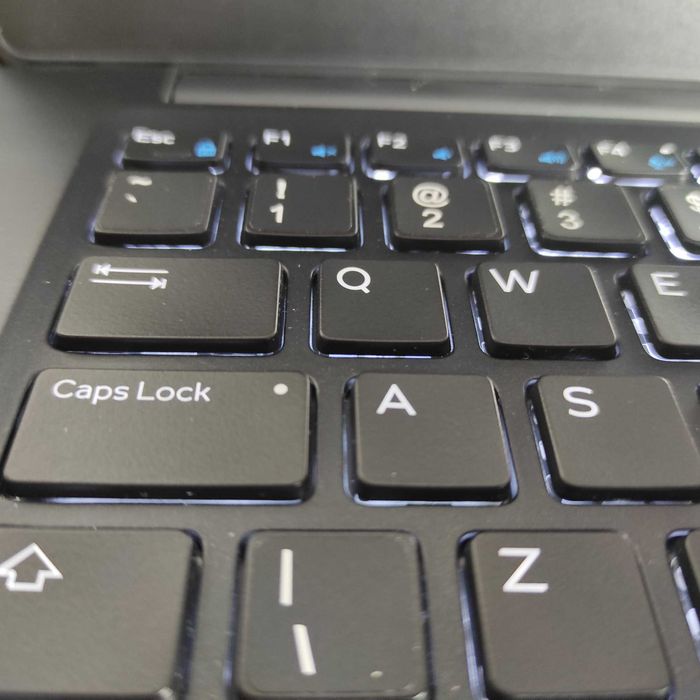 Laptop Dell Latitude Ultrabook 7480 i7-6600U, SDD 512 GB, 16 GB RAM