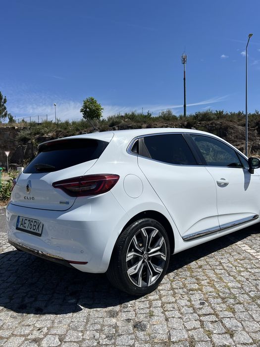 Renault clio E-Tech hybrid 1.6