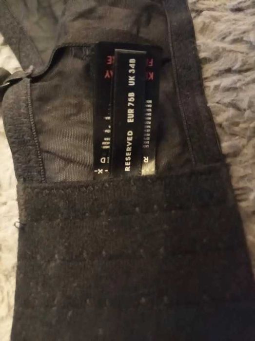 Biustonosz/ półgorset Reserved