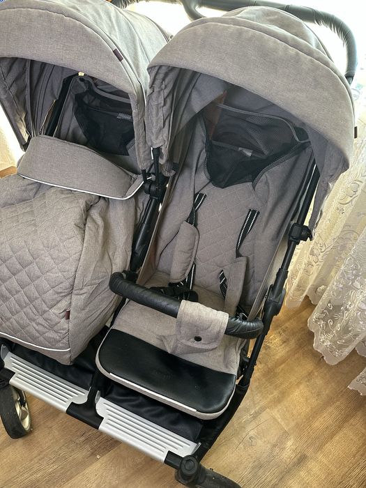 Прогулянкова коляска для двійні CARRELLO Connect CRL-5502 Cotton Beige  + дощовик