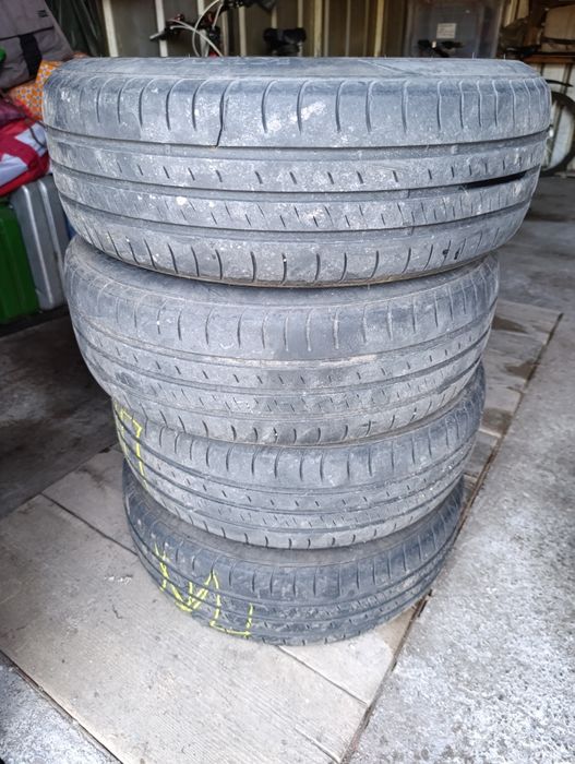 Літні шини 185*65 r15 kumho ecowing es01