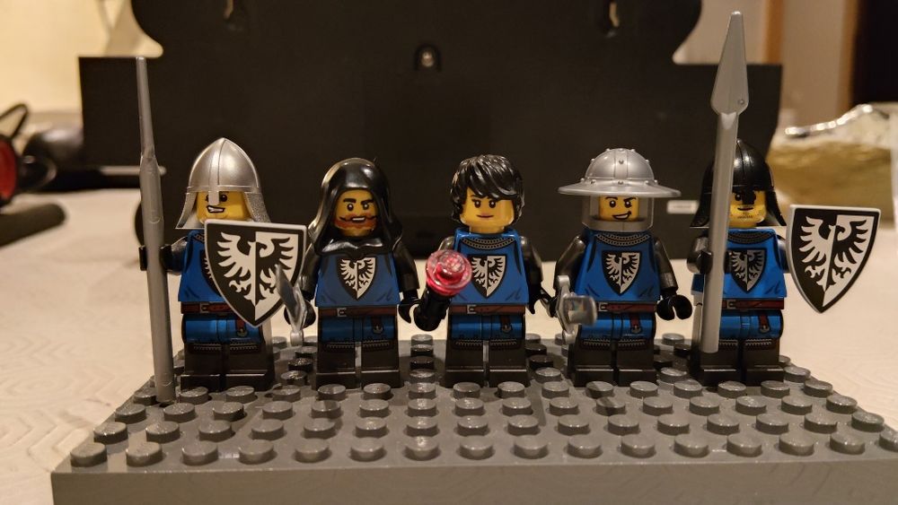 Lego 5 minifiguras Castle Kingdoms black falcon