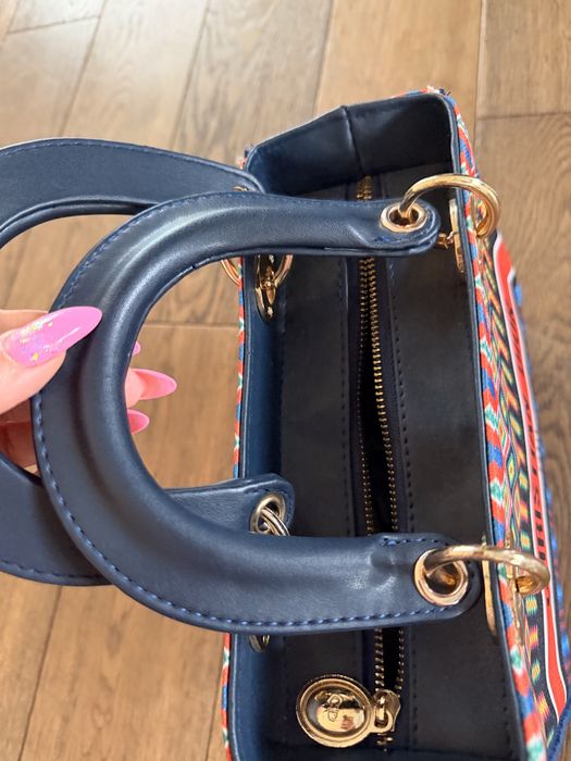 Torebka Christian Dior – luksusowy akcent w Twojej stylizacji!