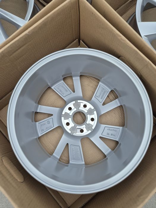 Felgi 17" 5x112 Skoda OEM Kodiaq Karoq Octavia Srebrne Nowe | #CEV17