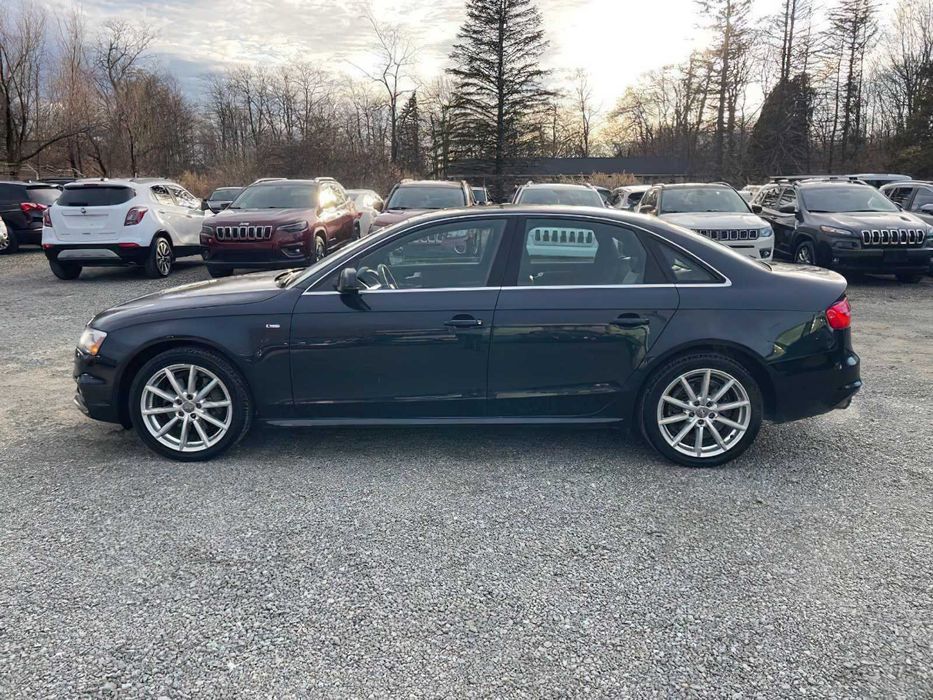 Audi A4      2015
