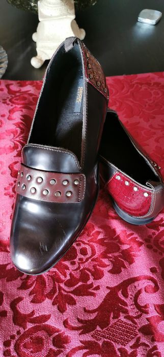 Sapatos de senhora Geox novos sem uso