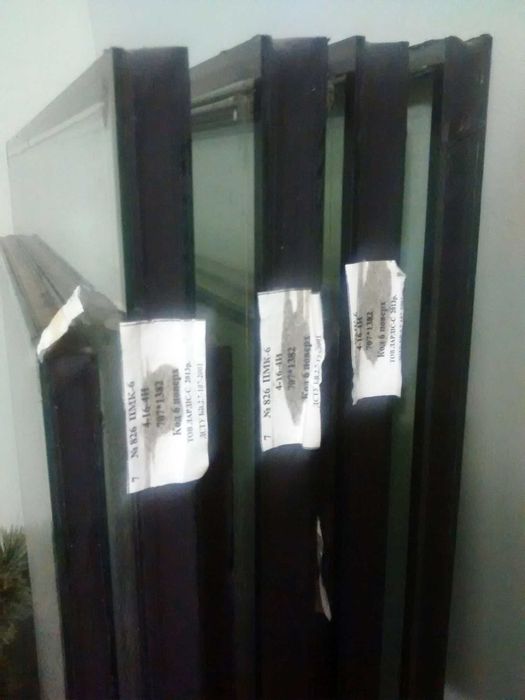 Комплект: склопакет однокамерний зі штапиками та ущільненням