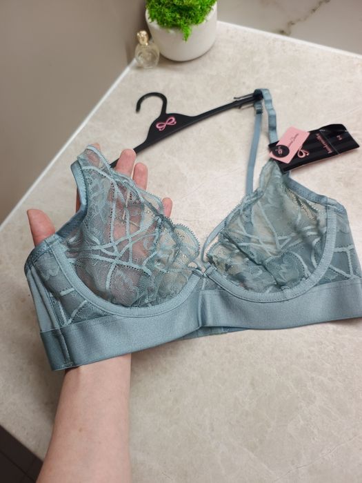 Hunkemoller 75B бюстгальтер