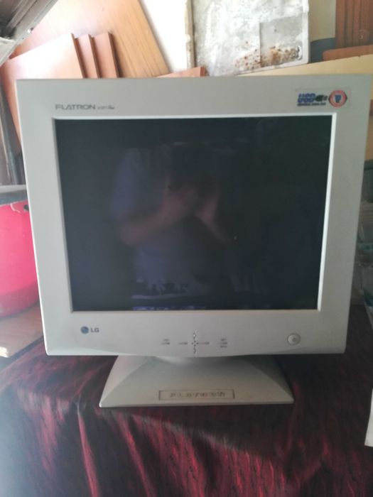 Monitor LG flatron