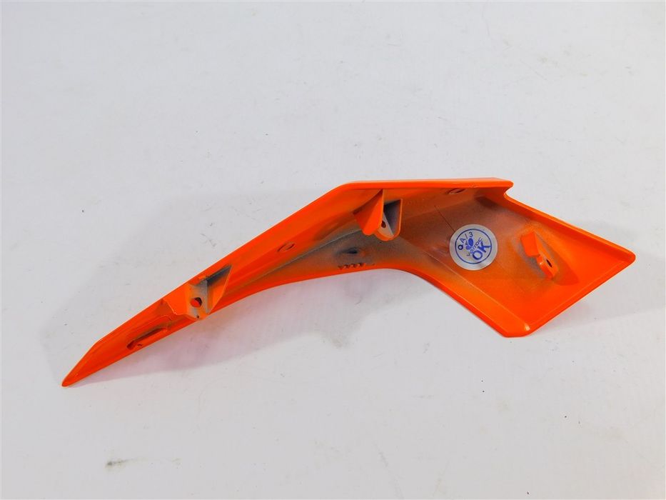 CZACHA CZASZA OWIEWKA PRZÓD KTM DUKE 125 17-22 JP181254