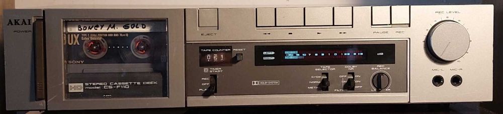 касетна дека Akai CS-F110