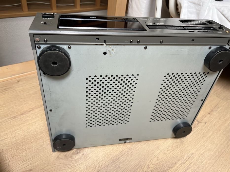 SONY Compact Disc Player CDP-2700 (Broadcast / Studio)