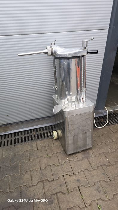 Nadziewarka tłokowa 25l
