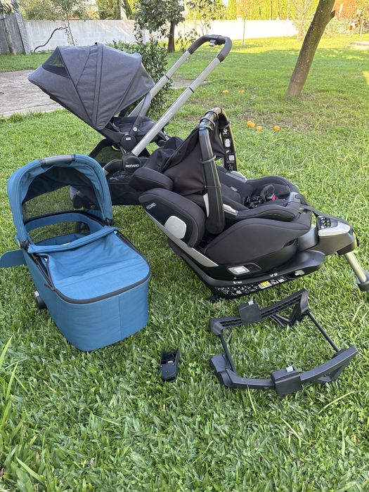 Trio + cadeira auto da marca Recaro