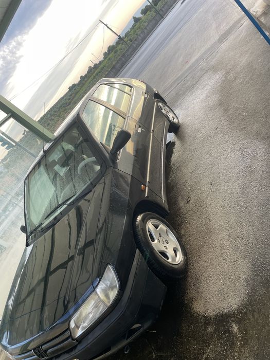 Peugeot 306 1.9d  em muito bom estado