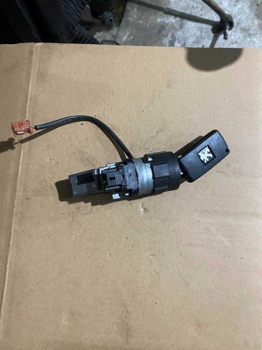 Замок запалювання імобілайзер Peugeot Partner 207 308 Citroen Berlingo