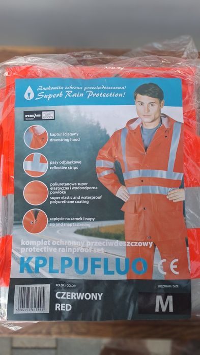 Komplet roboczy przeciwdeszczowy.