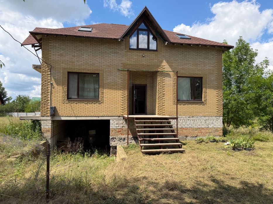 Продам 2-этажный дом в районе Подгородное, село Перемога