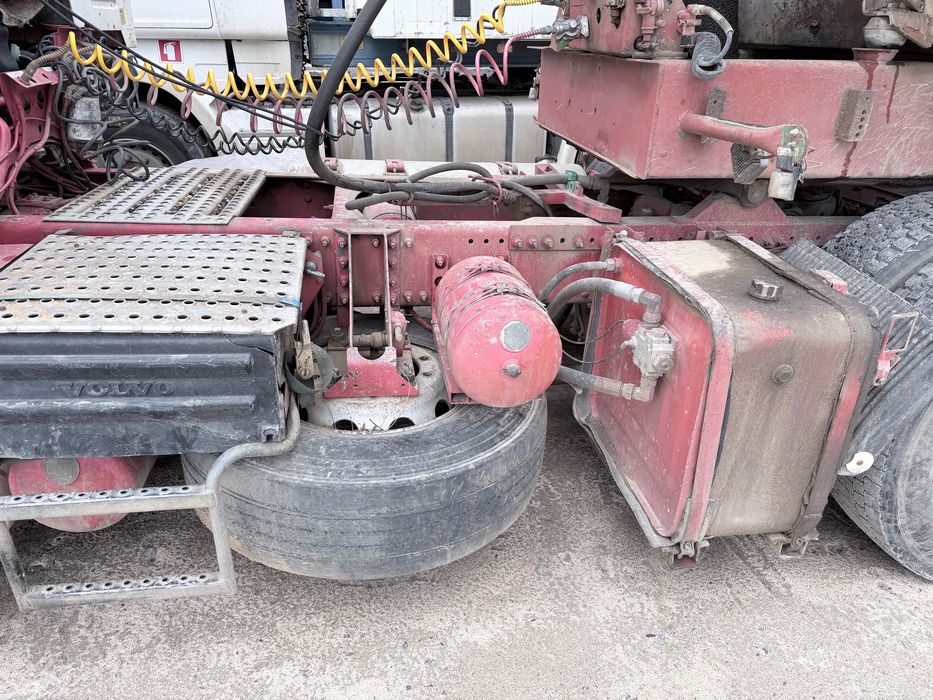 VOLVO FH 12 KIT IDRALICO ( reservado )