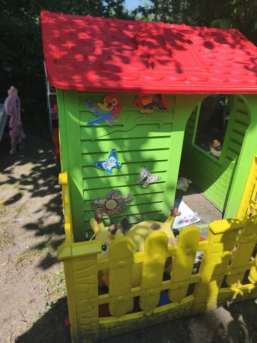 Domek ogrodowy plus slizgawka