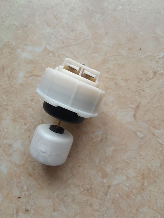 Кришка бачка гальмівного циліндра