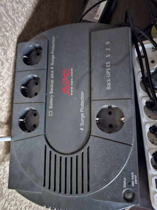 ДБЖ apc back-ups es 525