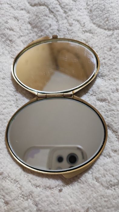 Зеркальце Тайвань