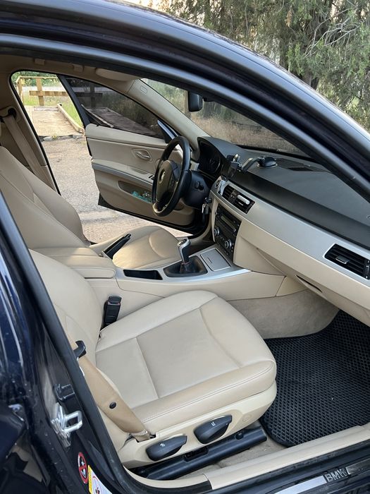 BMW 318i 2008 год