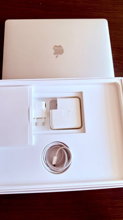MacBook Pro 2018, 8GB RAM, 512GB SSD, Intel Core i5 Rezerwacji  do 04.05