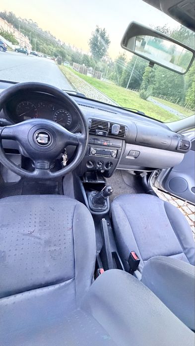 SEAT TOLEDO 1.6 com revisao e documentacao em dia