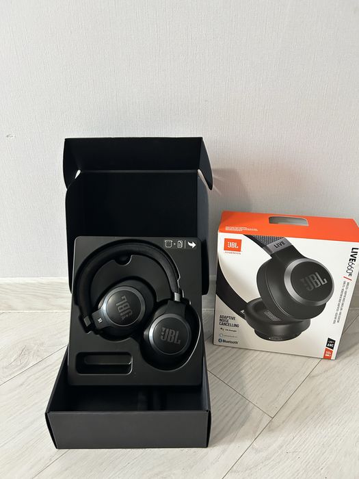 Продам Навушники Jbl live660nc