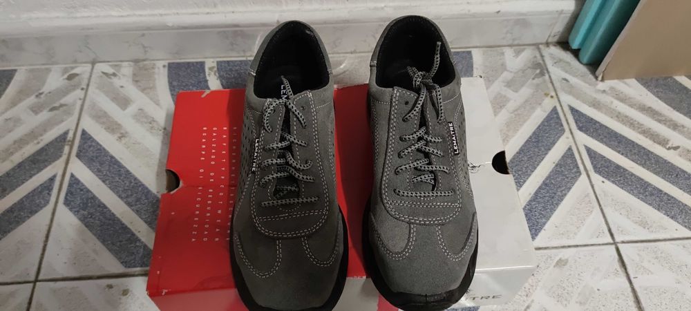 Sapatos de biqueira de aço Lemaitre tam. 39
