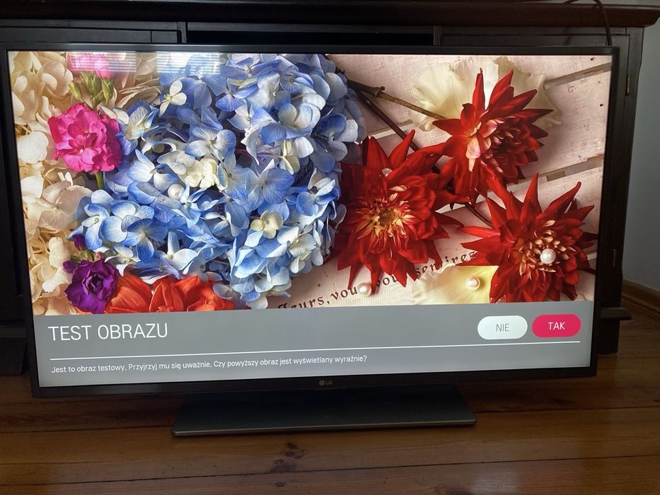 Telewizor LG 42LF652V + okulary 3D