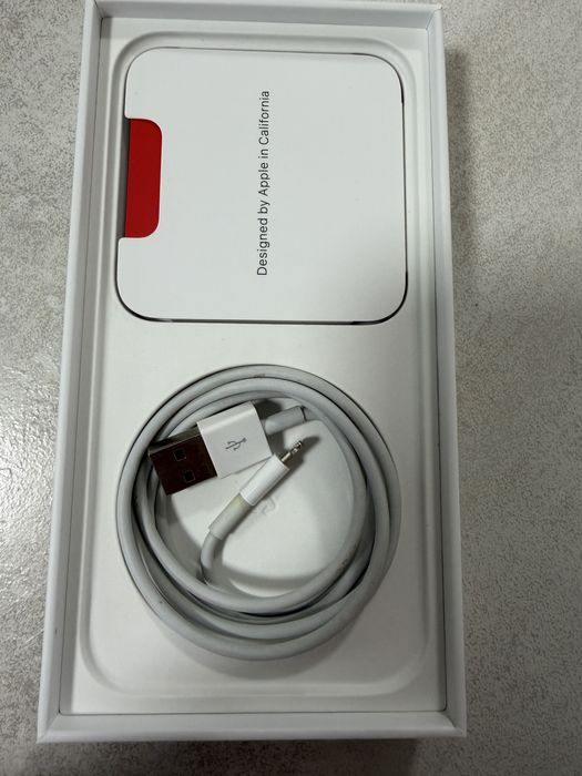 IPhone12 red128gb + Apple watch 6series 40mm