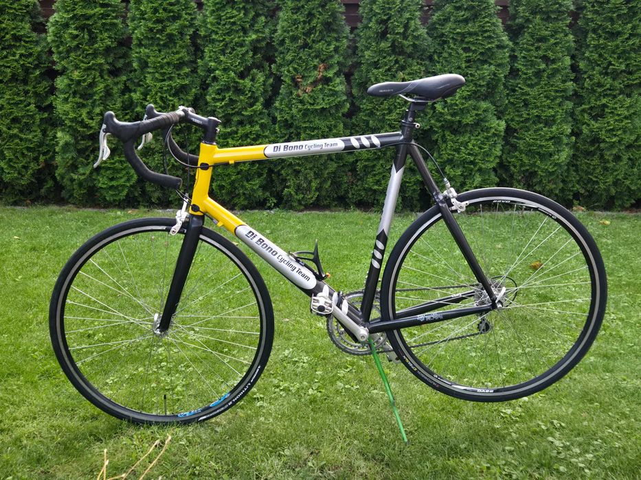 Rower szosowy kolarka aluminiowy