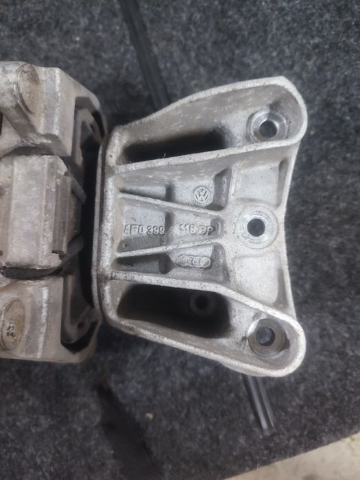 Подушка КПП / АКПП Ауді А4 В7 Audi А6 С6