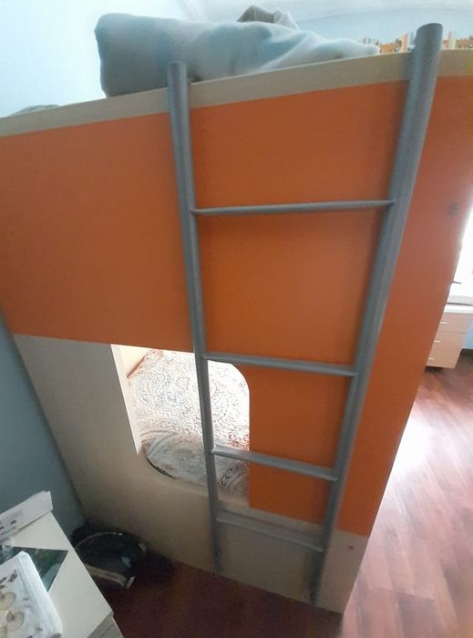 BLICHE com 3 Camas e Colchões